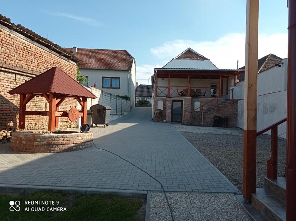 Apartmany Zajecak Zaječí Exterior foto
